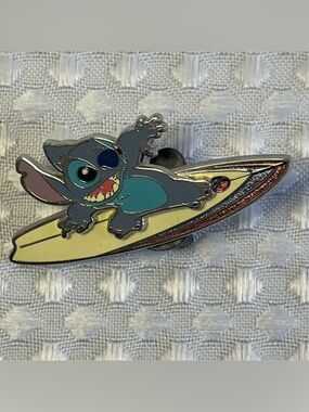Lilo & Stitch Surfboard Enamel Pin - Teal & Yellow